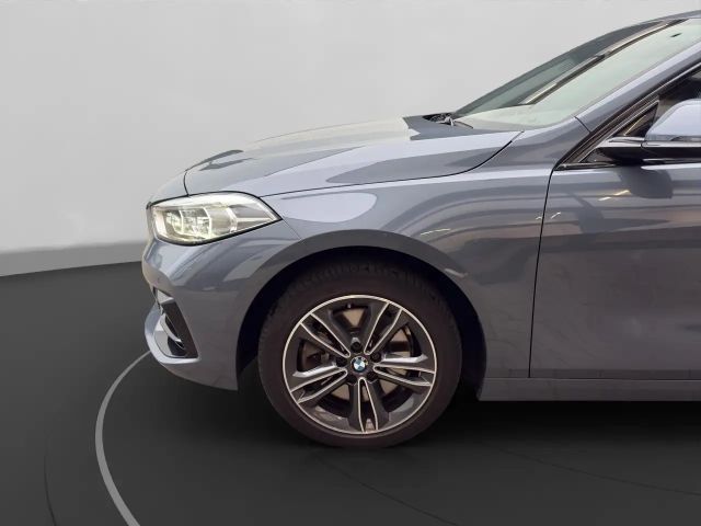 BMW 120 120d Sedan xDrive