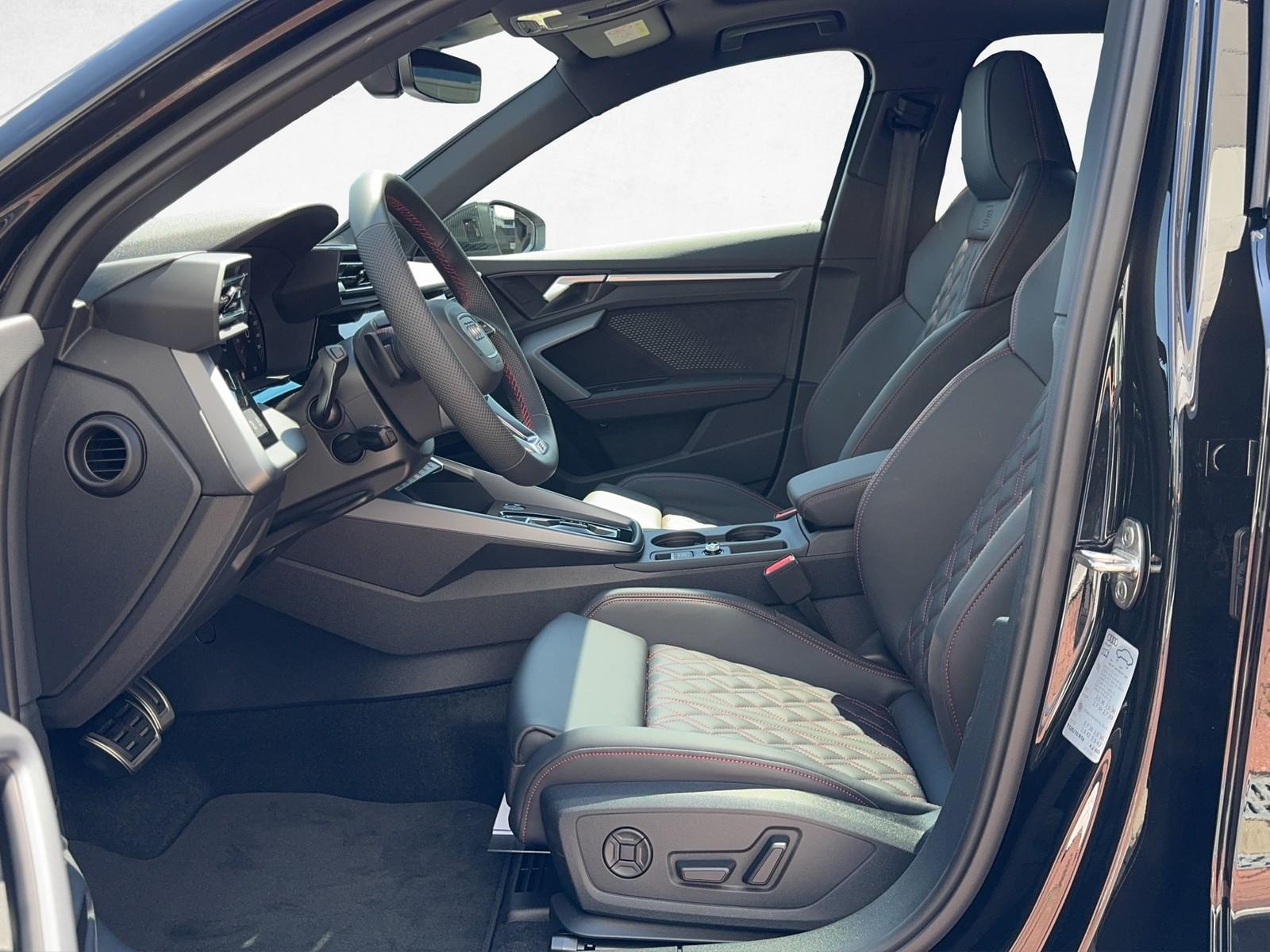 Audi A3 35 TFSI S-Line S-Tronic Sedan Sportback