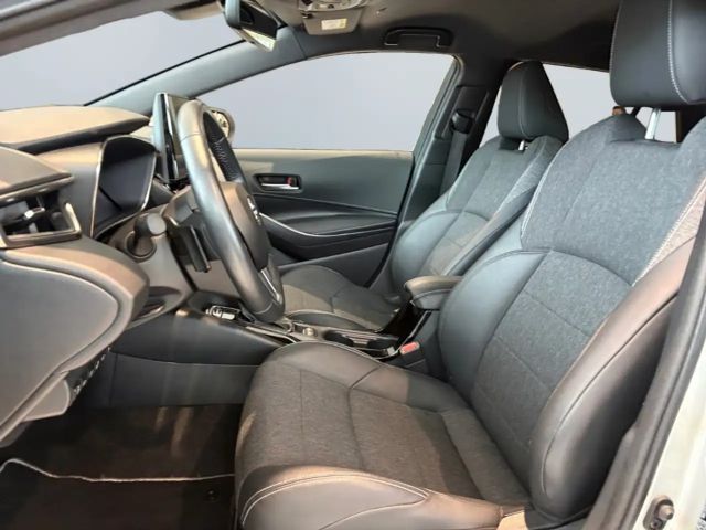 Toyota Corolla Hybride Team D