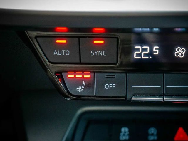 Audi A3 30 TFSI S-Tronic Sedan