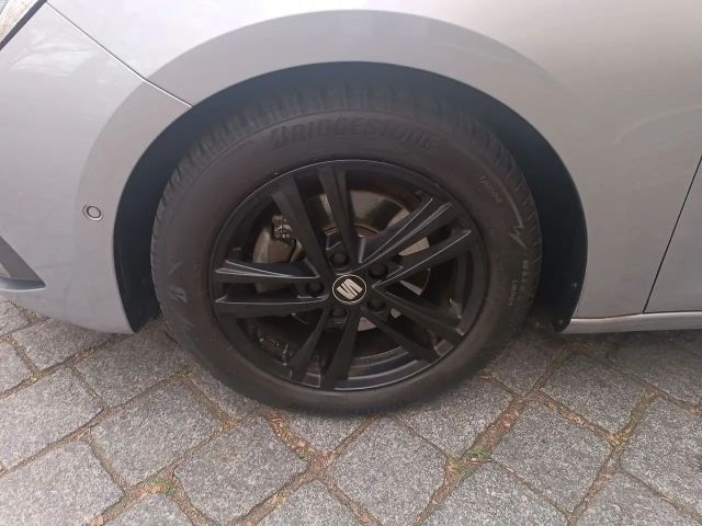 Seat Leon 1.5 eTSI DSG FR-lijn