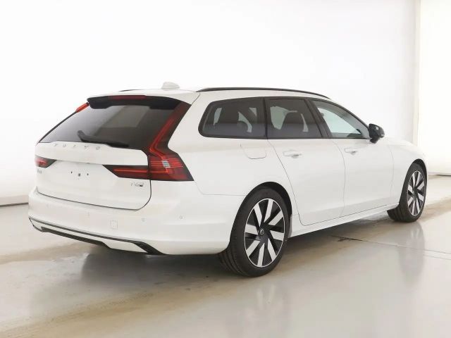 Volvo V90 AWD Dark Plus Recharge T6