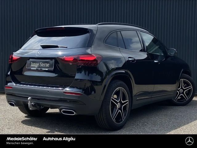 Mercedes-Benz GLA 200 AMG Line