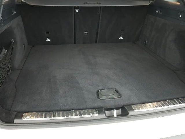 Mercedes-Benz EQC 400 4MATIC