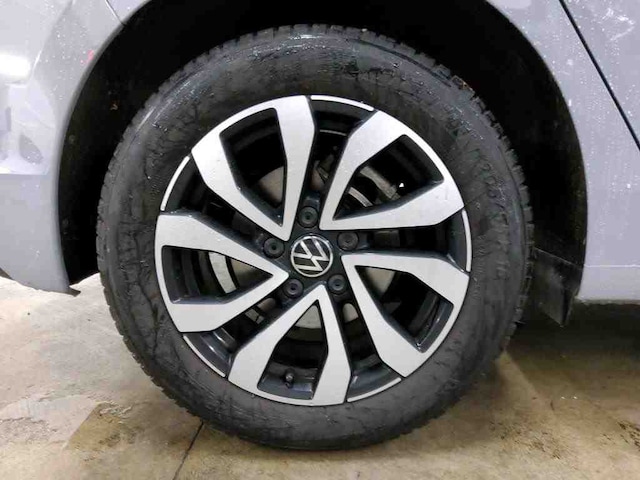 Volkswagen Golf 1.5 eTSI DSG