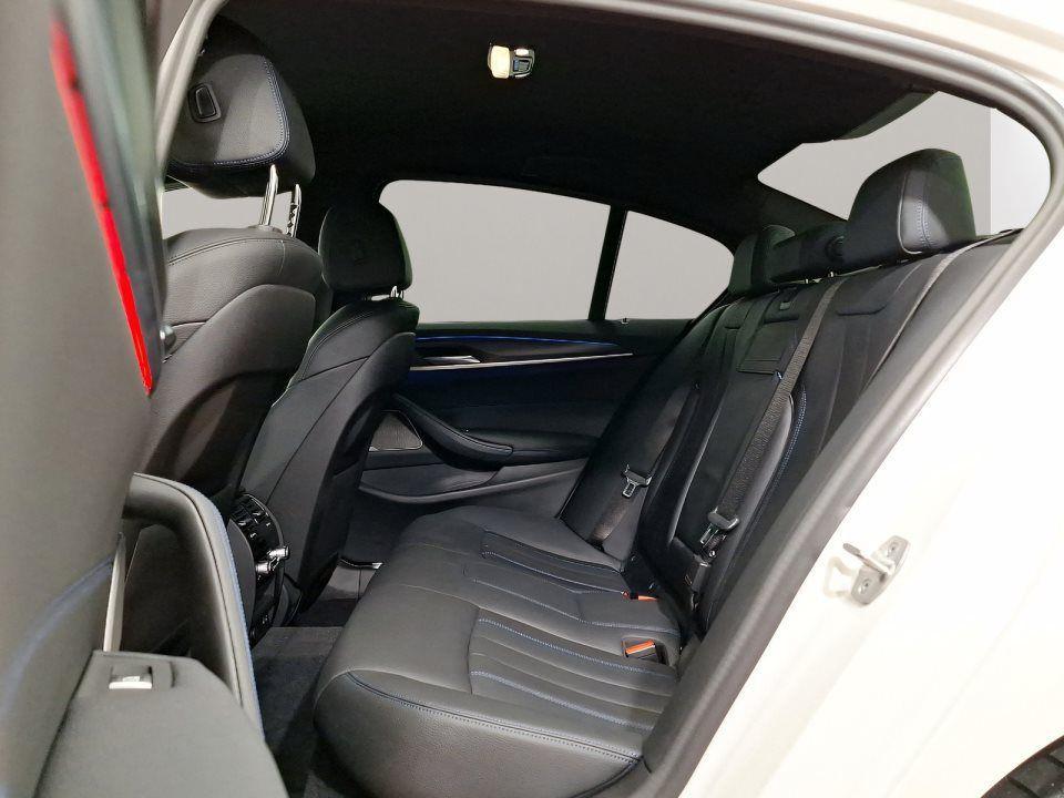 BMW 545 545e Sedan xDrive