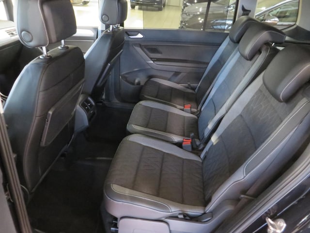 Volkswagen Touran 2.0 TDI DSG R-Line