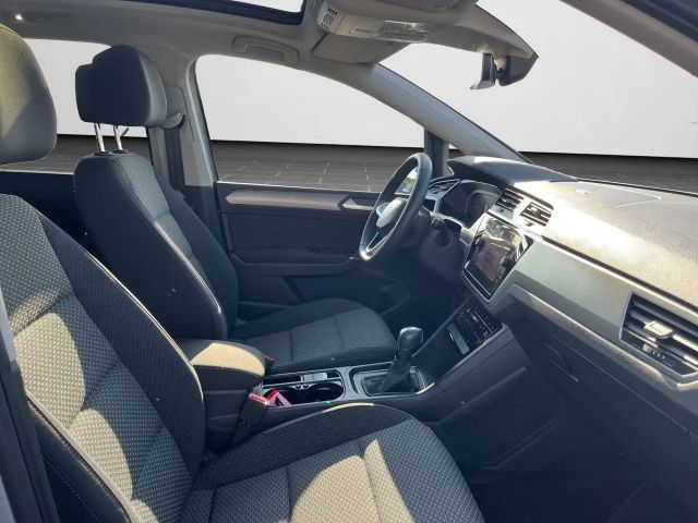 Volkswagen Touran 1.5 TSI DSG