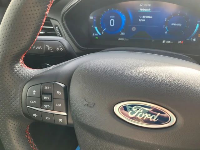 Ford Focus Limited ST Line