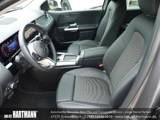 Mercedes-Benz B 180 Progressive Sedan