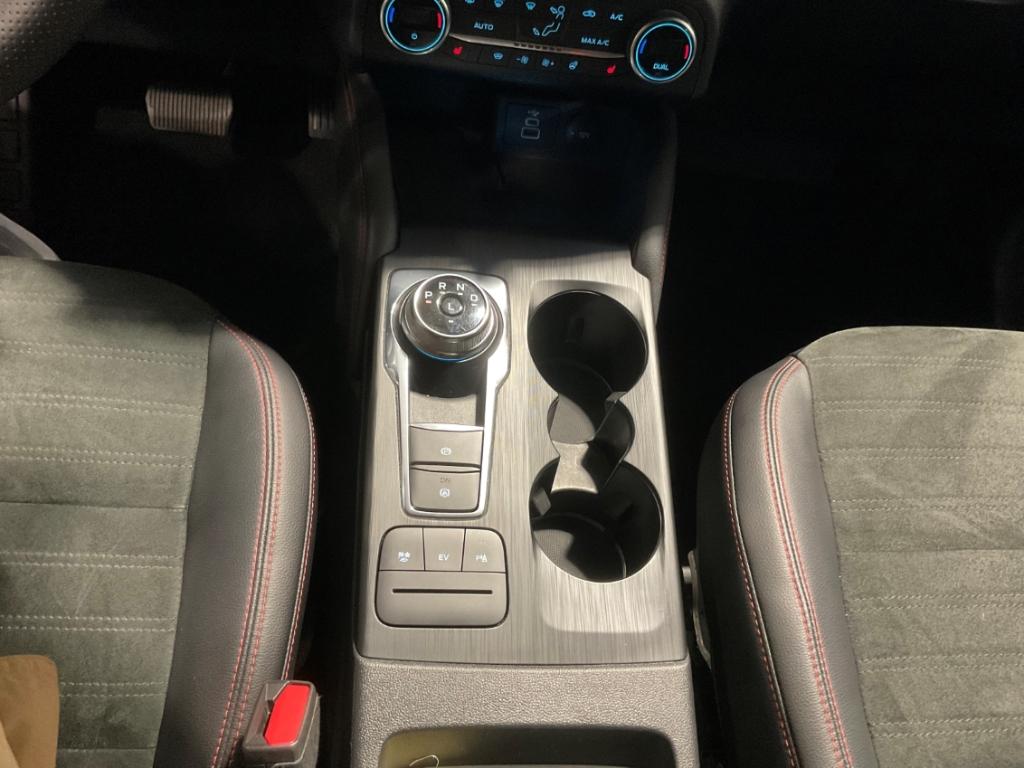 Ford Kuga Plug in Hybrid ST Line X