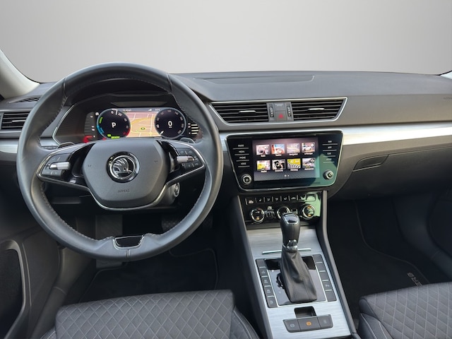 Skoda Superb Ambition Combi iV