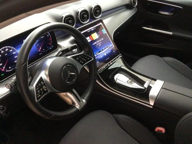 Mercedes-Benz C 180 AVANTGARDE Sedan
