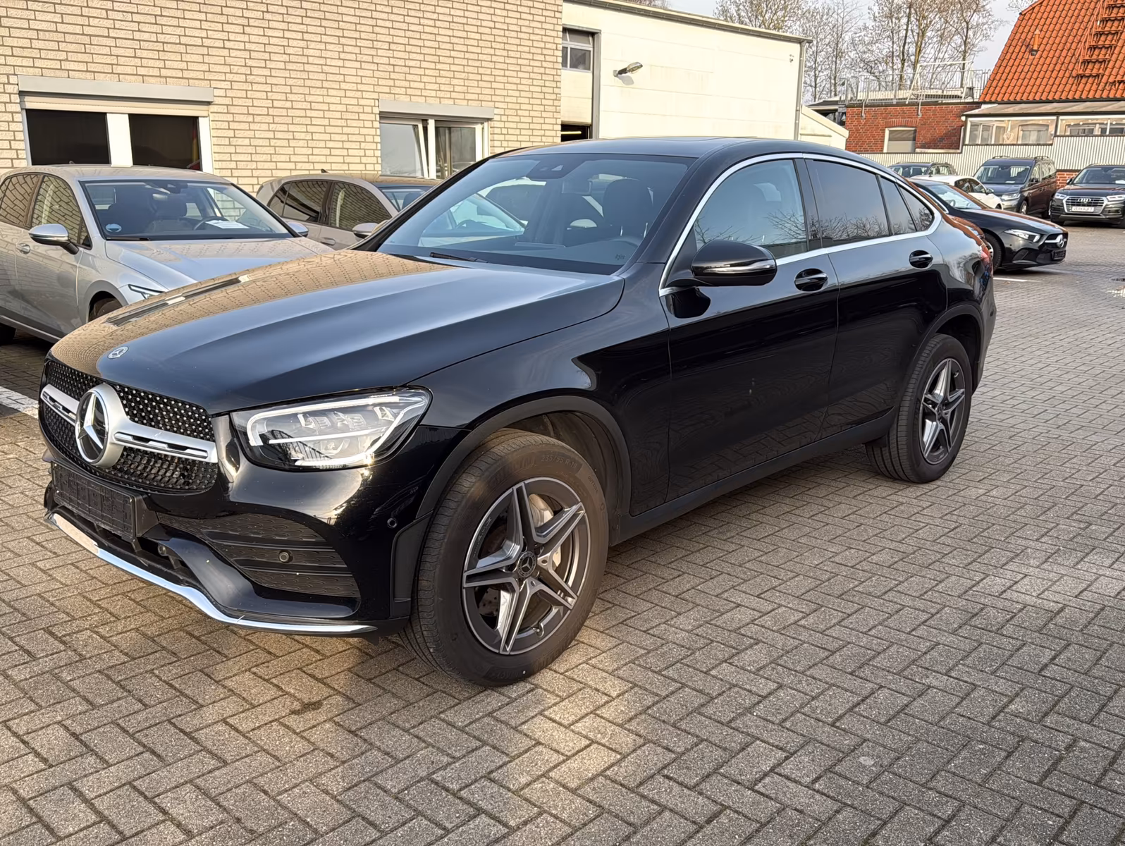 Mercedes-Benz GLC 300 4MATIC AMG Line Coupé