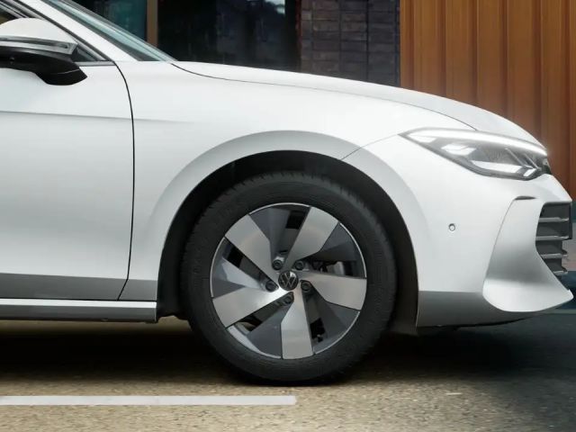 Volkswagen Passat 1.5 eTSI Business DSG Variant