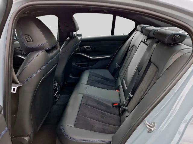 BMW 330 330e Sedan xDrive