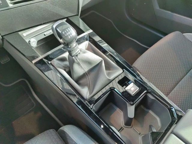 Opel Astra 1.2 Turbo Edition Sports Tourer