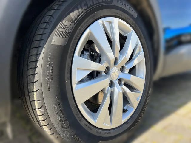 Peugeot 3008 Active Pack EAT8 PureTech