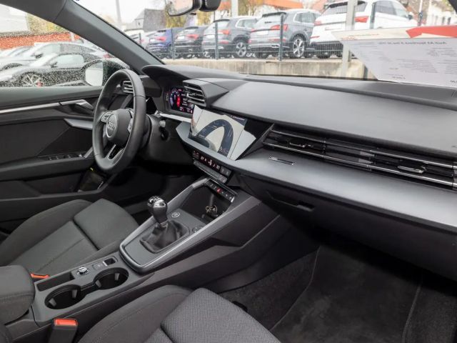 Audi A3 30 TFSI S-Line Sedan Sportback