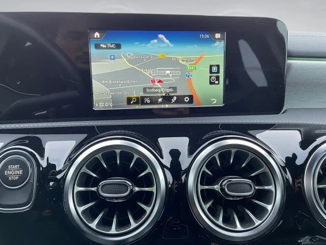 Mercedes-Benz A 250 A 250 e AMG Line