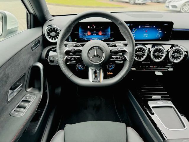 Mercedes-Benz A 35 AMG AMG Line Coupé