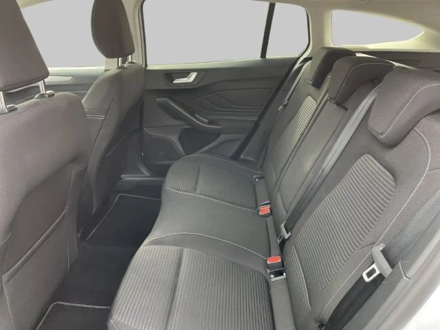 Ford Focus Titanium Wagon