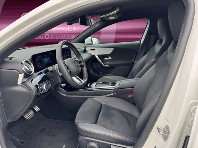 Mercedes-Benz A 200 AMG Line