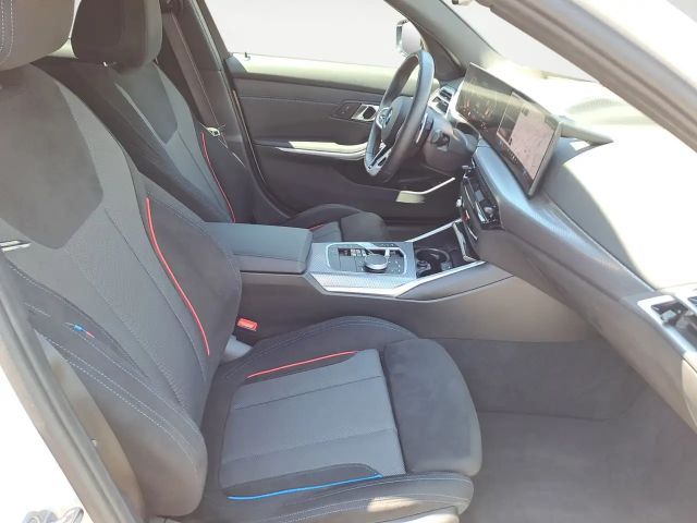 BMW 320 320d M-Sport Sedan xDrive