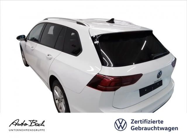 Volkswagen Golf Life Variant