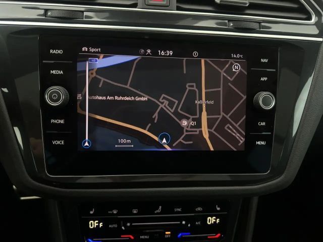 Volkswagen Tiguan 4M R PANO LM21 HARMAN KAMERA