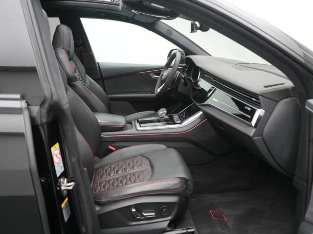 Audi RS Q8 305KMH LUFT STANDHZ CARBON AHK PANO RAU