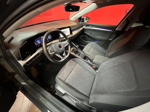 Volkswagen Golf Life Variant