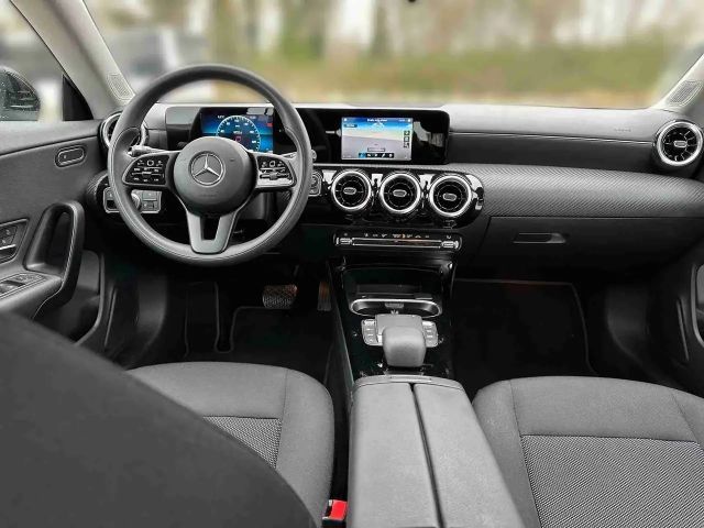 Mercedes-Benz CLA 200 CLA 200 d Shooting Brake