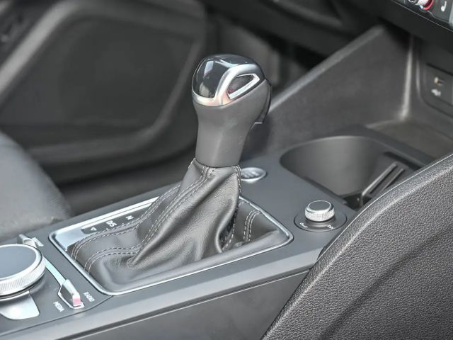 Audi Q2 35 TFSI S-Line