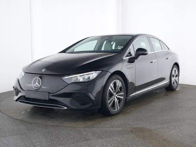 Mercedes-Benz EQE 300 Sedan