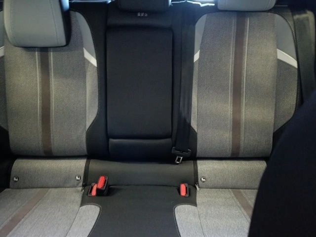 Opel Astra 1.2 Turbo Elegance