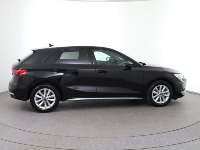 Audi A3 30 TFSI Sedan