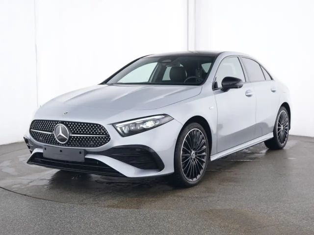 Mercedes-Benz A 250 A 250 e AMG Line