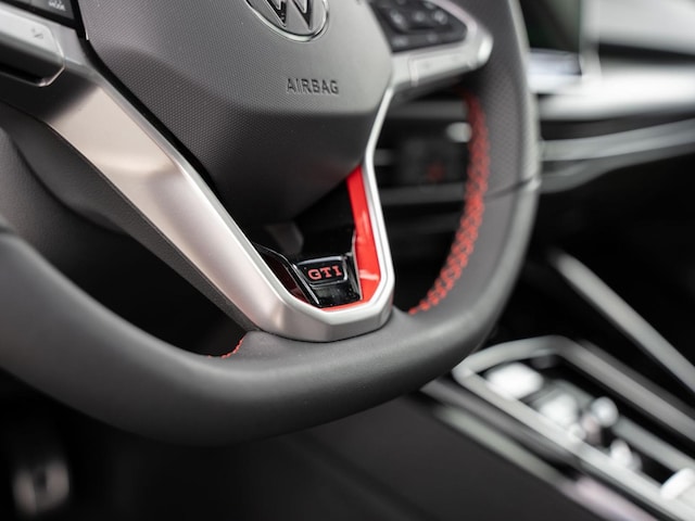 Volkswagen Golf DSG GTI IQ.Drive Sound