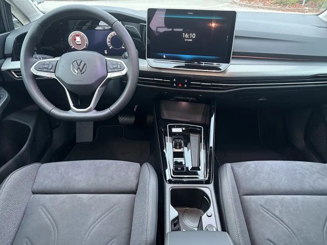 Volkswagen Golf Style