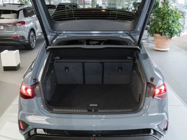 Audi RS3 S-Tronic Sedan Sportback