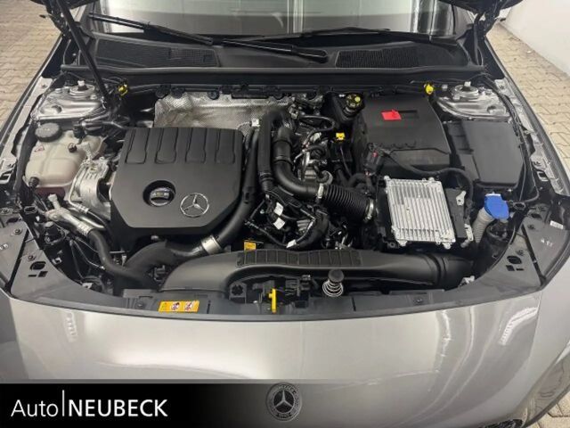 Mercedes-Benz CLA 200 AMG Line Coupé