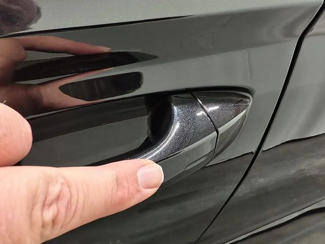 Skoda Karoq 2,0 TDI DSG, Standheizung, LED, NAVI,