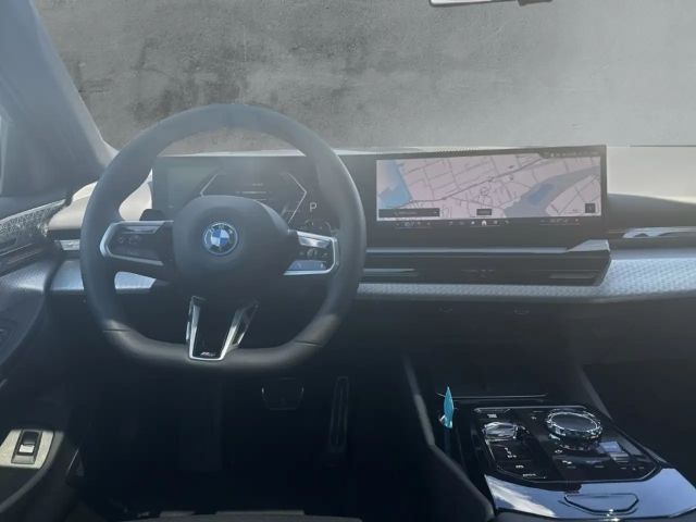 BMW 530 530e M-Sport Touring xDrive