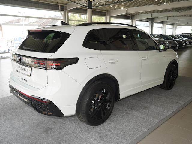 Volkswagen Tiguan DSG R-Line Style