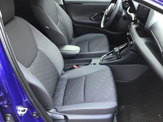 Toyota Yaris Hybride Team D