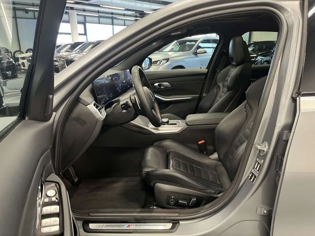 BMW 330 330d M-Sport Sedan