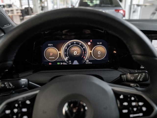 Volkswagen Golf 2.0 TSI Golf VIII