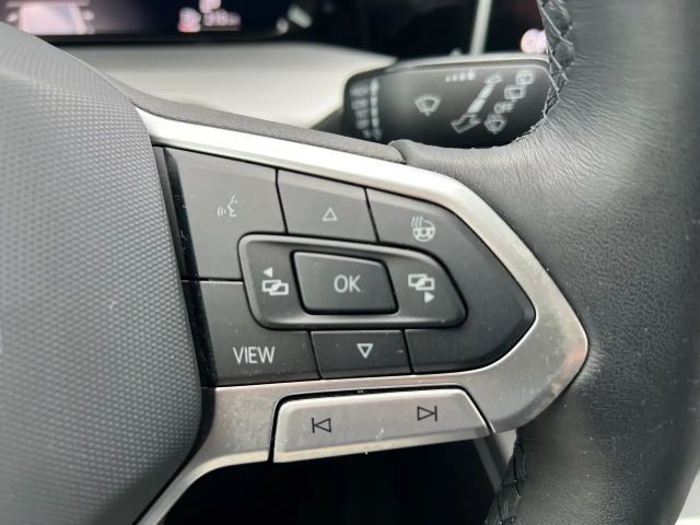 Volkswagen Golf 1.5 TSI Life Variant