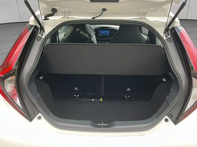 Toyota Aygo X Hatchback Play X-play